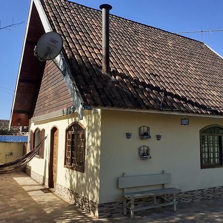 Вілла Casa/Chale Кампус-ду-Жордан Екстер'єр фото